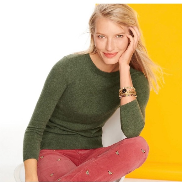 Talbots Sweaters - Talbots olive green Pure Cashmere crew neck sweater.